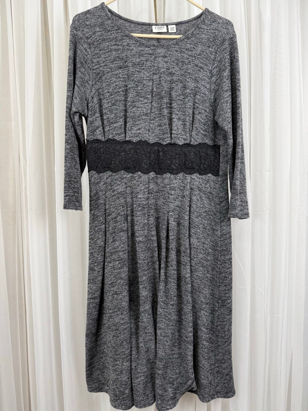Cato Woman Plus Size 14/16W Heather Gray Fit & Flare Knit Dress with Lace Accent